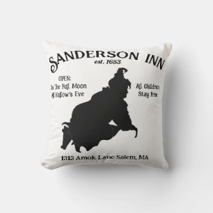 Sanderson Inn Halloween Funny Coussin