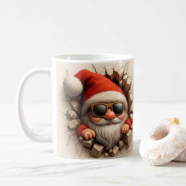 Santa Gnome in Mug - Funny Christmas Cracked wall (Avec donut)
