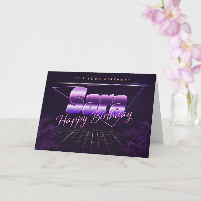 Sara Nom Prénom lila retro Carte Anniversaire (Orchidée)