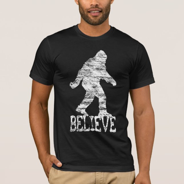SASQUATCH/BIGFOOT "CROIENT" le T-shirt (affligé) (Devant)