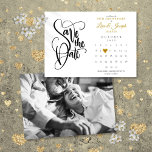 Save The Date 50e anniversaire du Mariage Calendrier Gold Heart<br><div class="desc">Ce joli 50e anniversaire,  à l'exception de la carte de date,  présente un calendrier et un joli coeur d'amour en or qui met en valeur votre date spéciale. Le verso présente votre photo spéciale. Conçu par Thisisnotme©</div>
