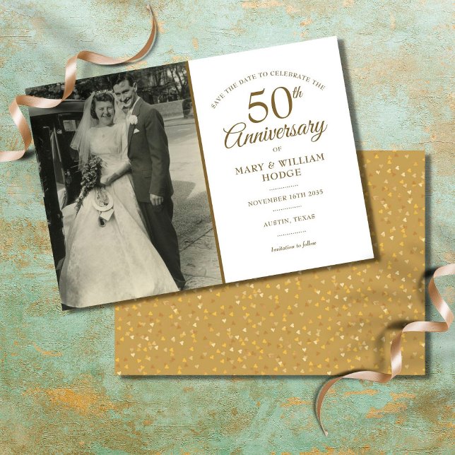 Save The Date 50e anniversaire Gold Heart Confetti Mariage Photo (Créateur téléchargé)