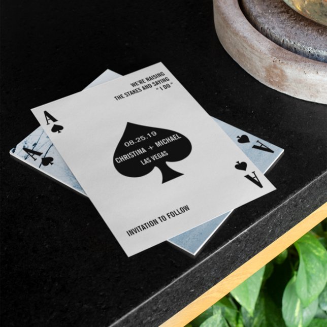 Save The Date Ace of Spades Modern Chic Photo Enregistrer la dat (Créateur téléchargé)