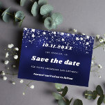 Save The Date Anniversaire bleu marine blanc étoiles<br><div class="desc">A Enregistrer la date pour une fête d'anniversaire de 50e (ou tout âge). Un arrière - plan bleu marine. Décoré d'étoiles. Pour lui et elle.</div>