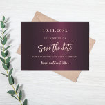 Save The Date Anniversaire d'or rose de Bourgogne<br><div class="desc">Un moderne et élégant Save the Date pour une fête de 50e anniversaire. Un profond arrière - plan de dégradé bordeaux. Personnalisez et ajoutez la date,  le lieu,  le nom et l'âge. Texte de couleur or rose.</div>