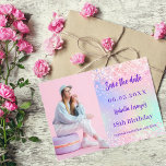 Save The Date Anniversaire photo rose violet<br><div class="desc">Un moderne et élégant Save the Date pour une fête d'anniversaire de 18e (ou tout autre âge). Arrière - plan holographique,  rose,  violet vert menthe. Personnalisez et ajoutez une photo,  une date et un nom.</div>