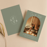 Save The Date Arc moderne Boho Photo Sage Vert Mariage Monogramm<br><div class="desc">Arc Boho moderne Photo Sage Vert Mariage Monogramme Retour Sauvegarder la date. Personnalisez facilement en remplaçant chaque info. Téléchargez des photos verticales/portraits. Vérifiez l'aperçu avant d'ajouter au panier. (Photo de Jonathan Borba de Pexels)</div>