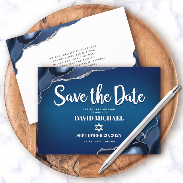 Save The Date Bar Mitzvah Moderne Bleu Nuit Ombré Agate Script (Créateur téléchargé)
