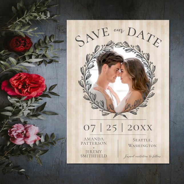 Save The Date Berry Wreath et Stripes Photo | Beige (Berry Wreath and Stripes Photo Save the Date - Beige)