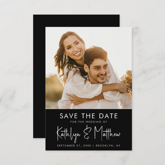 Save The Date Black & White Fun Script Mariage photo moderne (Devant / Derrière)