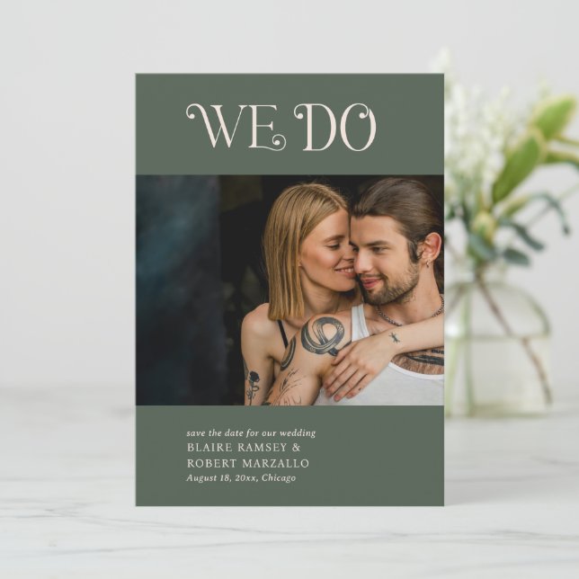 Save The Date Blaire Moss Green Mariage moderne (Debout devant)