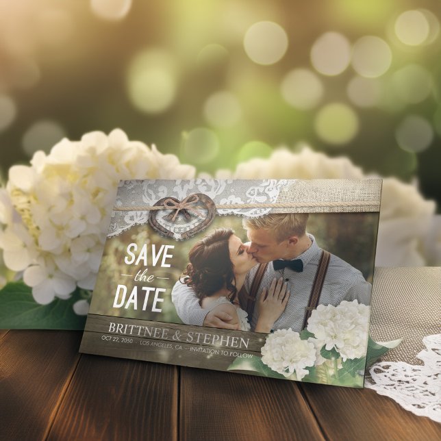 Save The Date Couple Horseshoe Hydrangea Mariage Date de sauvega (Créateur téléchargé)