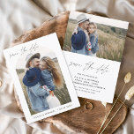 Save The Date Deux photos Enregistrer la date Elegant Minimalist<br><div class="desc">Mariage Enregistrer les cartes de dates qui ont une photo sur le devant et le dos (deux photo). Les cartes Save the Date contiennent une typographie de script moderne,  lettrée à la main,  qui sont élégantes,  simples et modernes à utiliser après que vous minimaliste simple célébration de mariage.</div>