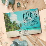 Save The Date Drôle boissons gratuites Paradise Beach Enregistre<br><div class="desc">Magnifique mariage tropical de la scène de plage sauvez la date pour votre destination, île ou mariage de plage. Ces amusants thème de plage enregistrer les cartes de dates lire - Boissons gratuites et nous nous marions. Customisé avec vos noms, date du mariage, emplacement et une photo de fiançailles préférée...</div>