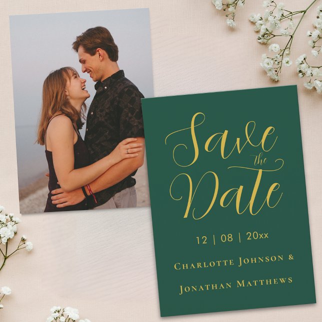 Save The Date Écriture Élégante Moderne Photo de Mariage Vert &  (Modern photo elegant script dark green and gold wedding save the date invitation Stylish classic)