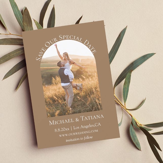 Save The Date écriture moderne boho arch photo brune terre cuite (Créateur téléchargé)