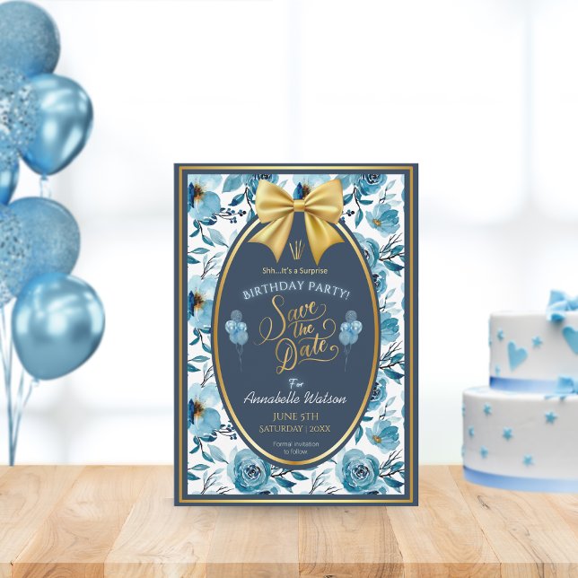 Save The Date Elégant bleu floral blanc surprise Anniversaire pl (Créateur téléchargé)