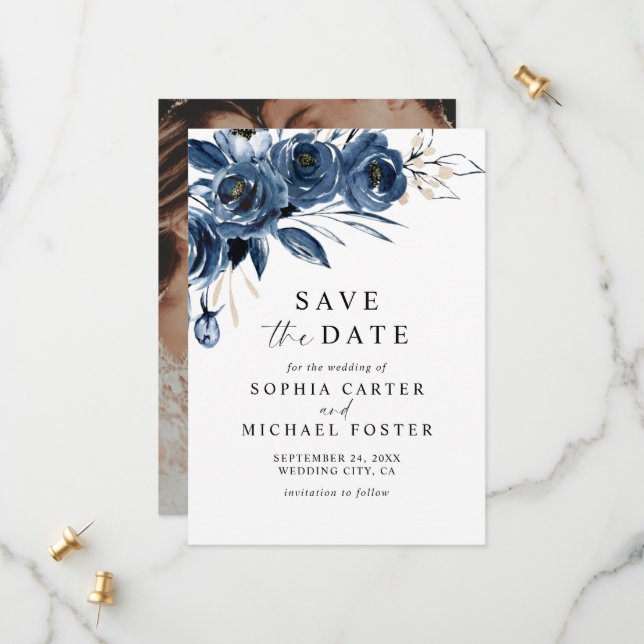 Save The Date Élégant Script Fleurs Bleu Marine Photo Mariage (Devant/Arrière en situation)