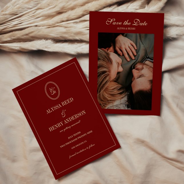 Save The Date Elegant Wine Red Monogram Script Wedding Photo (Créateur téléchargé)