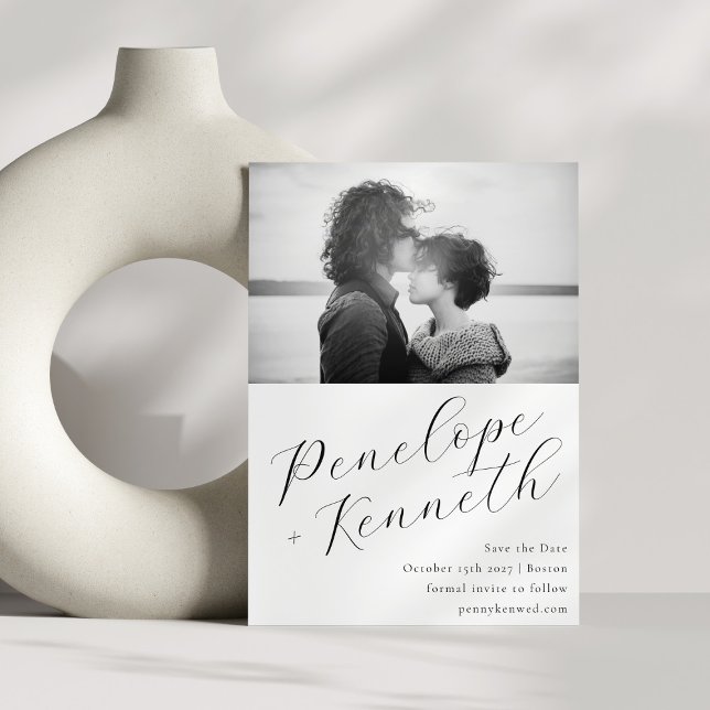 Save The Date Élégante calligraphie Script Photo Mariage blanc (Créateur téléchargé)