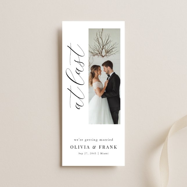 Save The Date Enfin, un marque-page photo moderne avec un script (Créateur téléchargé)