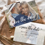 Save The Date Enregistrer la date Blanc manuscrite Coeurs photo<br><div class="desc">Mariage écrit à la main Enregistrer les cartes de dates qui ont une photo sur le devant et le dos. Les cartes Save the Date Fall, Automne, Hiver, Printemps ou Été contiennent une typographie manuscrite moderne avec des caractères cursifs, qui sont élégants, simples et modernes à utiliser après que vous...</div>