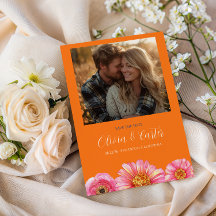 Enregistrez la date avec une photo florale en coul