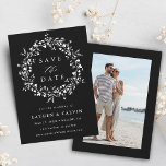 Save The Date Fleur sauvage noir moderne Boho photo Mariage<br><div class="desc">Ce mariage élégant enregistrer la carte de date comporte une couronne fleur sauvage en silhouette avec votre photo sur le dos. Pour une personnalisation plus avancée de cette conception,  cliquez sur le BOUTON OUTIL DESIGN BLEU ci-dessus !</div>