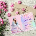 Save The Date Holographique rose violet photo Quinceanera<br><div class="desc">Un style moderne et élégant Save the Date pour une Quinceañera. Arrière - plan holographique,  rose,  violet vert menthe. Personnalisez et ajoutez une photo,  une date et un nom.</div>