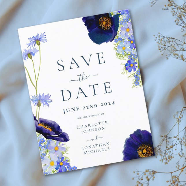 Save The Date Mariage Bohème Fleur de Champ Bleu Moderne (Elegant wildflower blue floral wedding save the date invitation with modern typography )