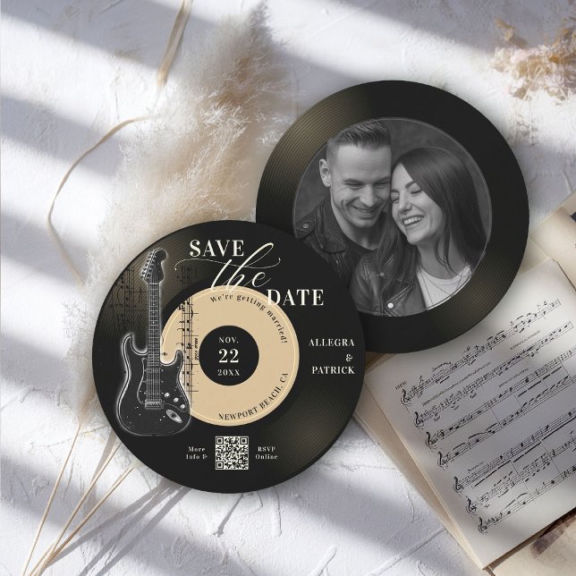 Save The Date Mariage de l'amoureux de la musique Enregistrer la (music lover wedding save the date photo musician vintage vinyl record partition notes guitar QR code)