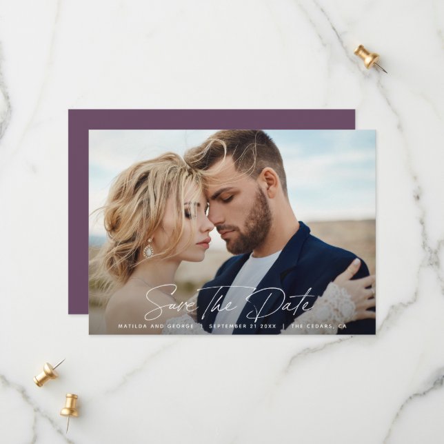 Save The Date Mariage élégant écriture moderne (Devant/Arrière en situation)