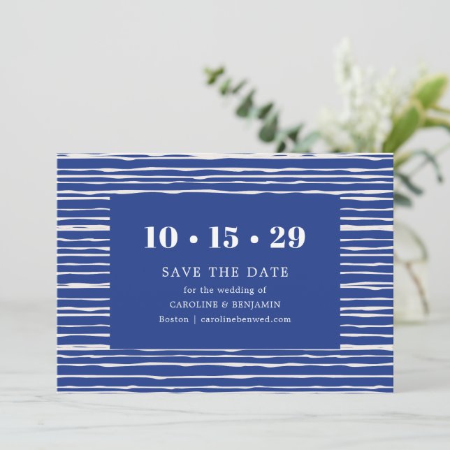 Save The Date Mariage Moderne à Rayures Bleues Côtières (Debout devant)
