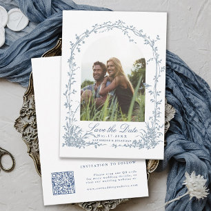 Save The Date Mariage Photo dans un Jardin avec une Arche Botani