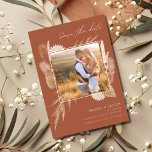 Save The Date Mariage photo en laiton de la Pampas de Bohême<br><div class="desc">Mariage de Bohême terre et libre-esprit enregistrer la date présente votre photo et détails mariages dans une belle couleur rouille avec l'herbe de pampas et fleurs design. Il y a une sauvagerie et une liberté décontractée au coeur de tout ce qui est bohème et cela sauve la date donnera le...</div>