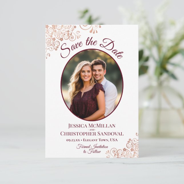 Save The Date Mariage photo rose Gold Lace & Burgundy Oval (Debout devant)