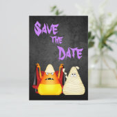 Save The Date Mignonne n Éffrayant Corn Couple Halloween Mariage (Debout devant)