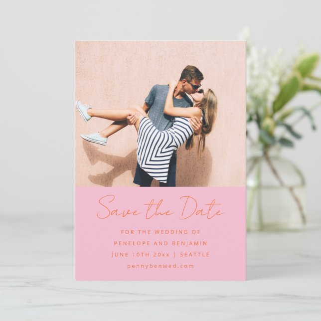 Save The Date Modern Handwritten Pink Orange Wedding Photo (Debout devant)