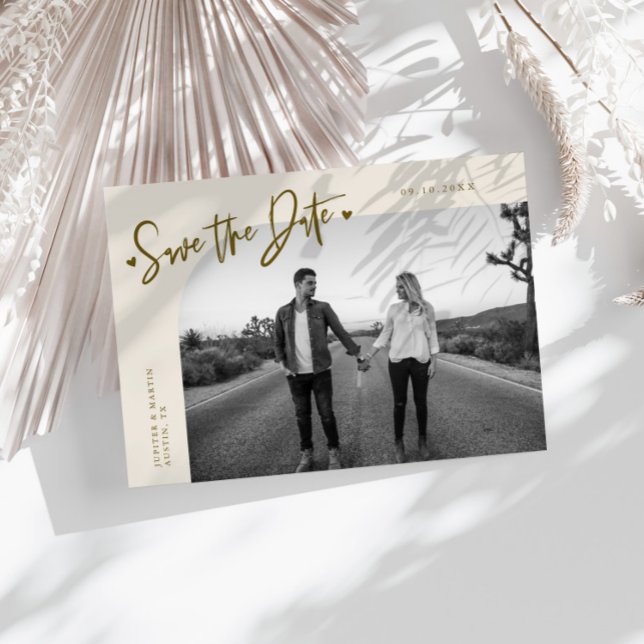 Save The Date Modern Script Heart Cream Curved Frame Photo (Créateur téléchargé)