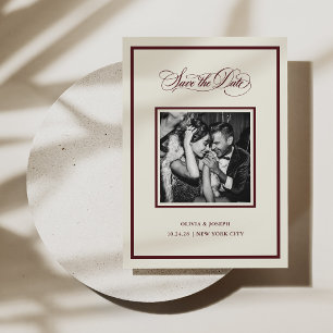 Save The Date Moderne Crème et Bourgogne Calligraphie et Photo