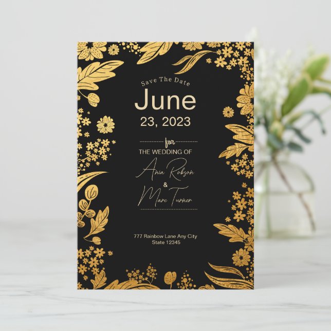 Save The Date Moderne Elégant Black and Gold Floral Enregistrer  (Debout devant)