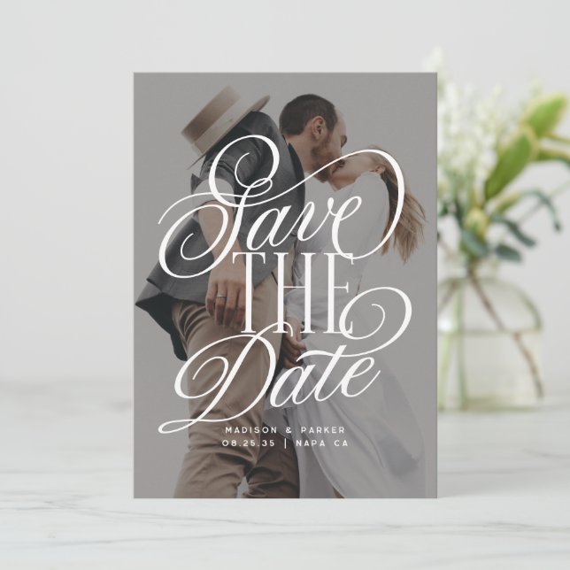 Save The Date Moderne Élégant Script Photo Mariage  (Debout devant)