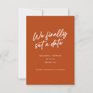 Save The Date Moderne Simple Nous avons finalement fixé une date