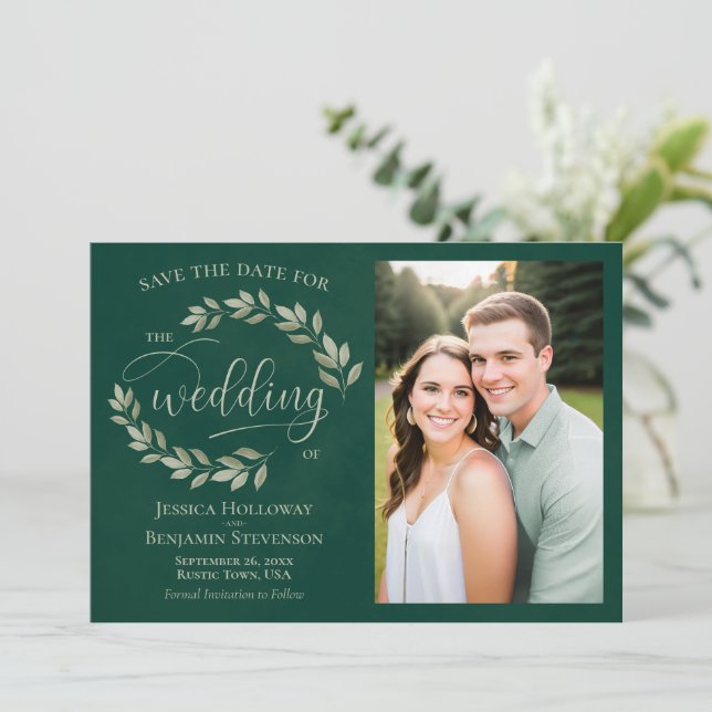 Save The Date Noces Rustiques Émeraude & Feuilles de Sauge Verte (Debout devant)