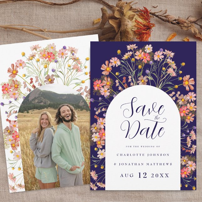 Save The Date Photo Arch Boho Fall Rustic Fleur sauvage Mariage (Photo arch boho fall rustic wildflower floral arch navy blue and white wedding save the date invite)