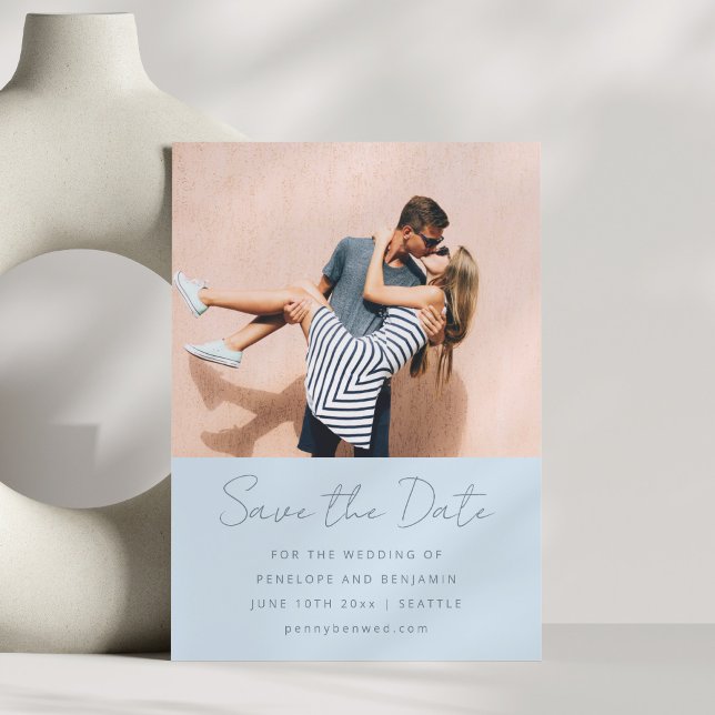 Save The Date Photo de mariage moderne manuscrite bleu doux (Créateur téléchargé)