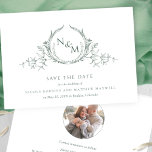Save The Date Photo Elegant Green Monogram Mariage<br><div class="desc">Annoncez votre date de mariage avec ce mariage saisissant enregistrez la carte de date avec exquis monogramme botanique dessiné à la main et encadrant élégamment les initiales des couples dans les tons verts. Elégant modèle photo circulaire sur le dos, pas besoin d'ajouter une photo circulaire, Zazzle va automatiquement adapter votre...</div>