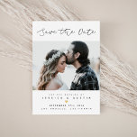 Save The Date Photo minimaliste Enregistrer la date | Noir & Or<br><div class="desc">Notre photo minimaliste Save the Date card est parfaite pour donner le ton à un mariage moderne et simpliste.</div>