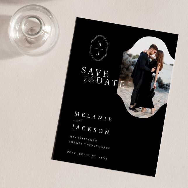Save The Date Photo Monogramme Personnalisé Noir & Blanc Minimal (Créateur téléchargé)