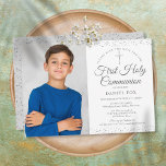 Save The Date Première Sainte Communion Élégante Photo Argent<br><div class="desc">Une élégante Première Sainte Communion sauvez l'invitation de la date avec la délicate poussière d'étoile d'argent. Vous pouvez personnaliser avec vos détails de célébration en texte argenté chic et une photo spéciale. Conçu par Thisisnotme©</div>